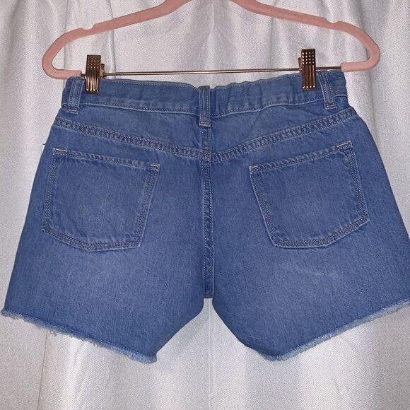 Old navy light wash lace cut off shorts - Picture 5 of 9